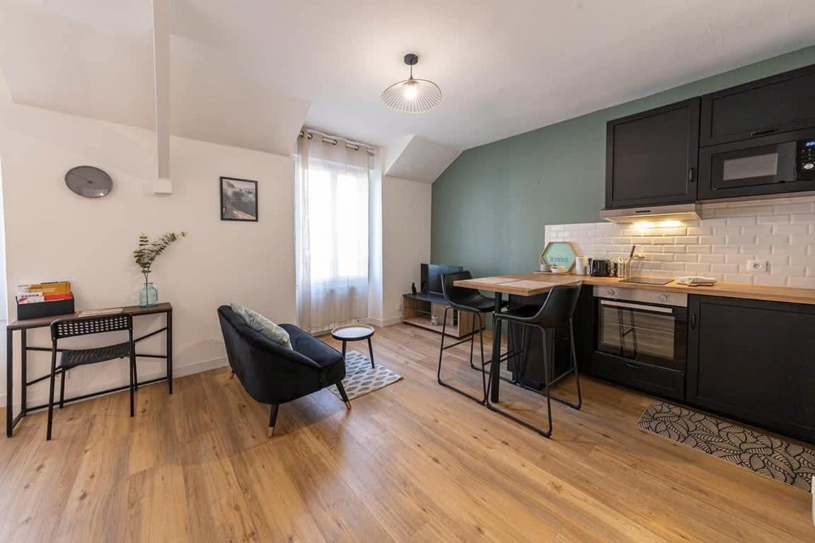 רן Coquelin - Joli Appartement Renove מראה חיצוני תמונה