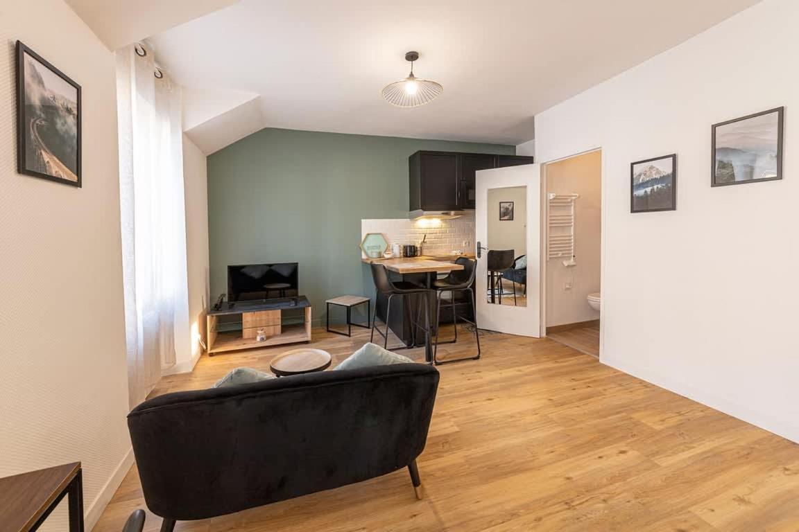 רן Coquelin - Joli Appartement Renove מראה חיצוני תמונה