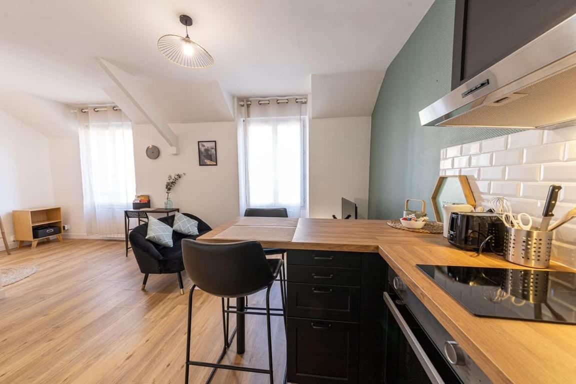 רן Coquelin - Joli Appartement Renove מראה חיצוני תמונה